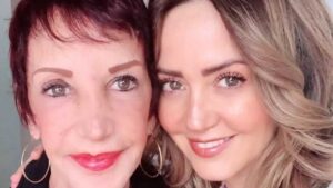 Andrea Legarreta comparte video de la &uacute;ltima bendici&oacute;n que le dio su mam&aacute;&hellip;