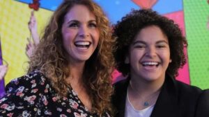 &iexcl;Lucerito Mijares felicit&oacute; a su mam&aacute; de una manera muy divertida!