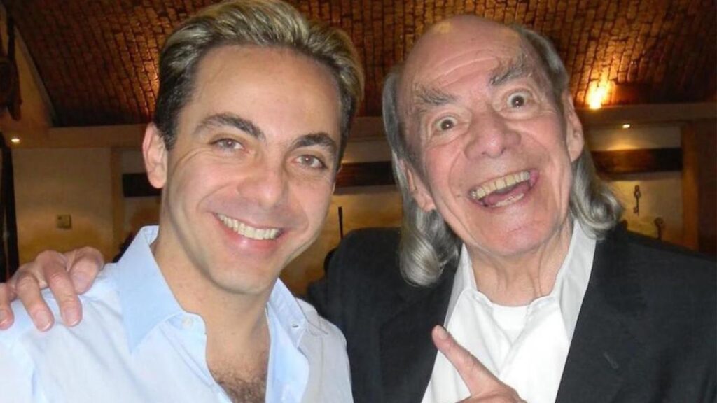 Cristian Castro es criticado por su acento argentino y por "ventilar" a su padre "El Loco" Valdés