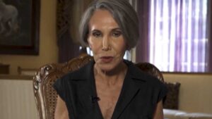 Florinda Meza desmiente haber negado acceso a  fans, a la tumba de Chespirito