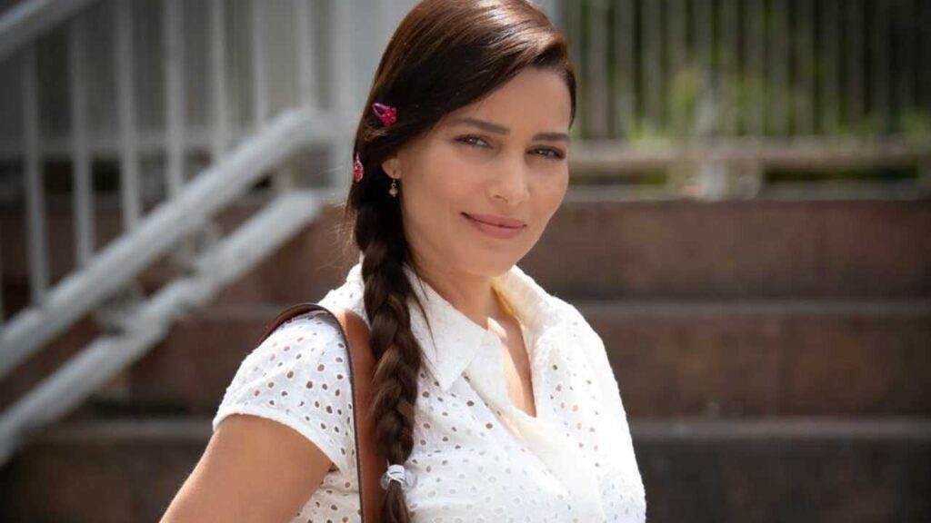 Adriana Fonseca llora tras denunciar agresi&oacute;n de taxista de aplicaci&oacute;n