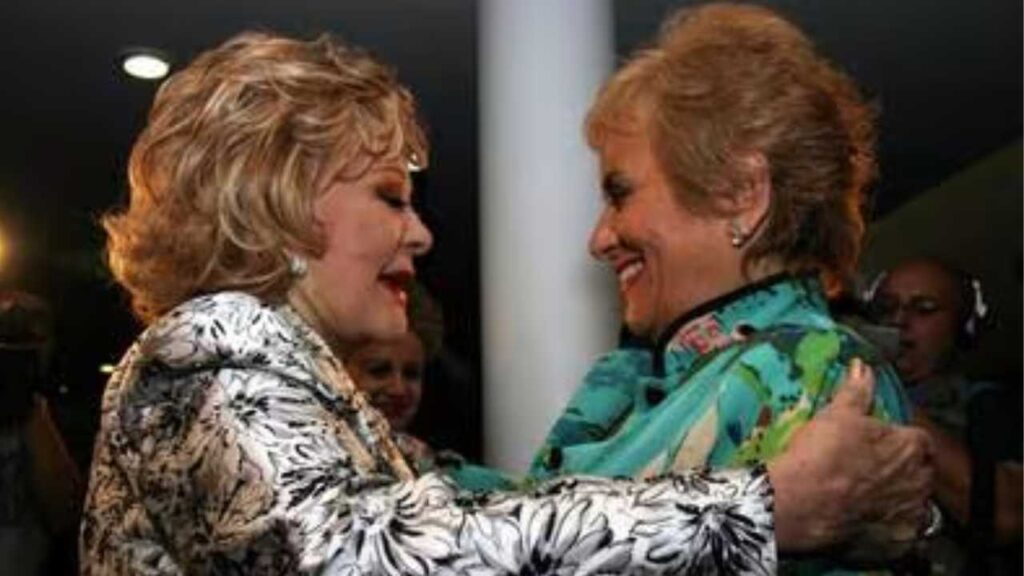 Silvia Pinal NO sabe que su amiga Tina Galindo falleci&oacute;, debido a su delicado estado de salud