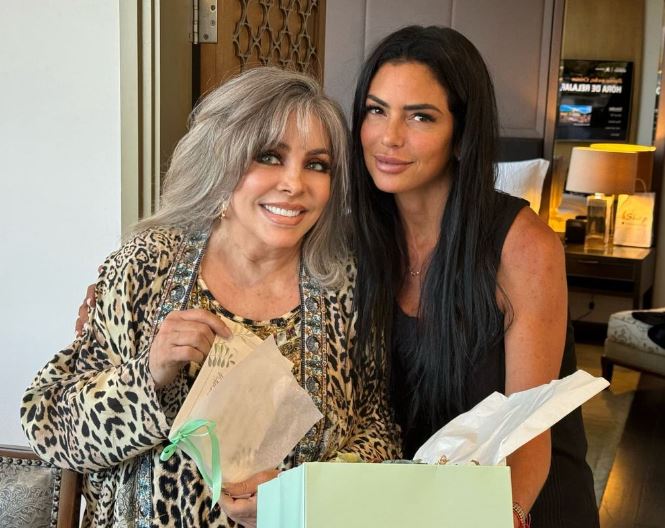 Cristian Castro visita a Ver&oacute;nica Castro para que conozca a su novia