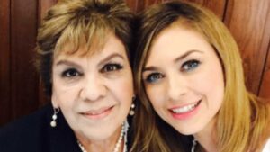 Aracely Arámbula se viste de luto tras fallecimiento de su mamá