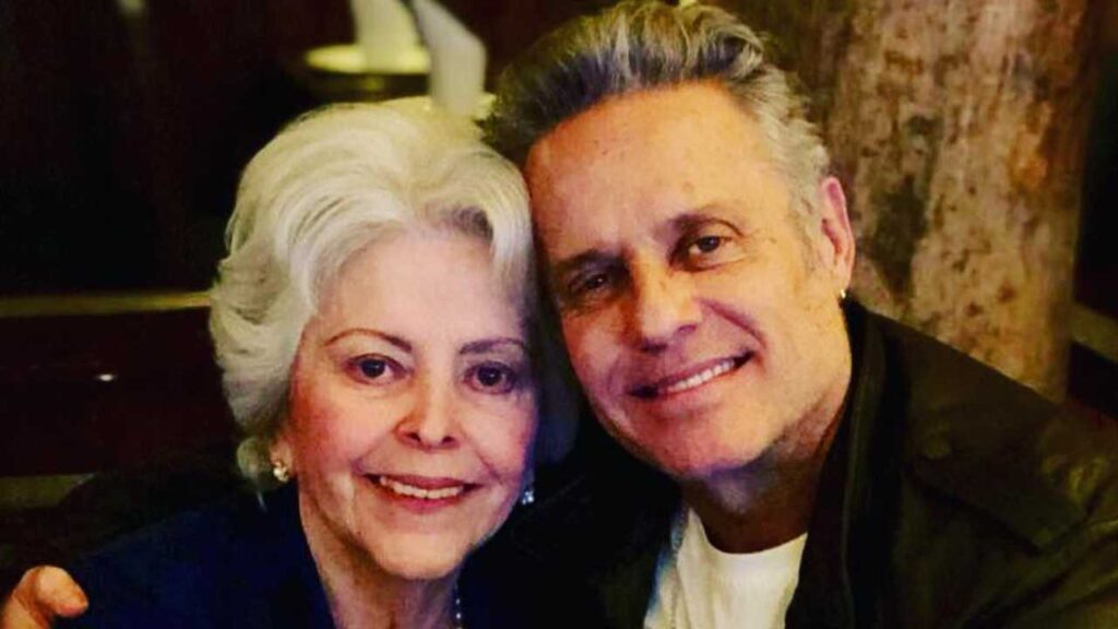 Alexis Ayala sostiene que llevar a su mam&aacute; a un asilo fue la mejor opci&oacute;n 