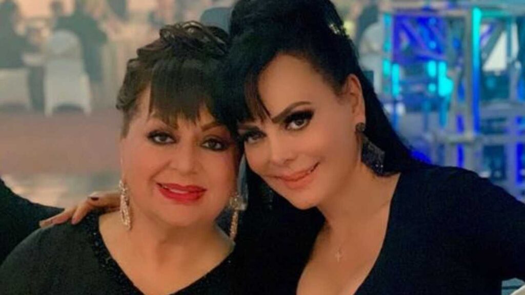 Maribel Guardia celebra la victoria de su "mam&aacute;" sobre el c&aacute;ncer