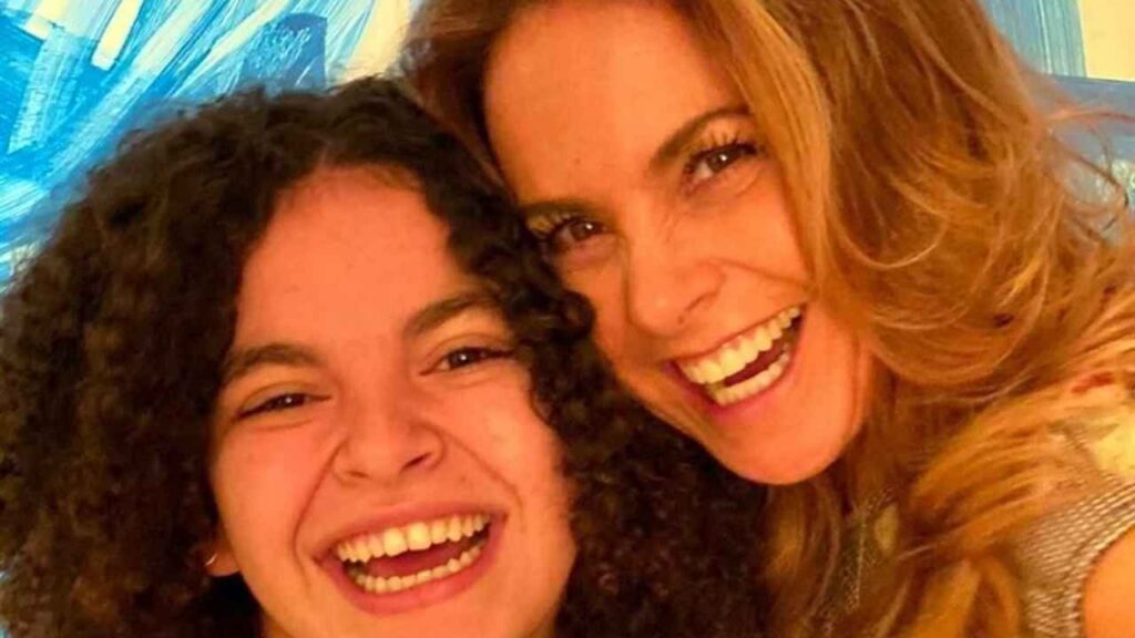 Lucerito Mijares es bautizada como "La Princesa de M&eacute;xico".