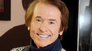 Raphael: El &ldquo;Divo de Linares&rdquo; que no piensa en el retiro