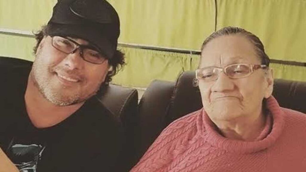 Eduardo Y&aacute;&ntilde;ez desenmascara tr&aacute;gica verdad sobre maltrato a su madre