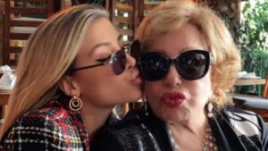 Michelle Salas comparte detalles sobre la salud de Silvia Pinal tras su hospitalizaci&oacute;n