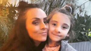 Ivonne Montero rompe en llanto al hablar de la delicada cirugía a corazón abierto de su hija