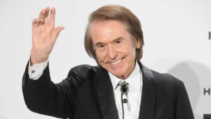 Raphael evoluciona favorablemente y podr&iacute;a recibir el alta m&eacute;dica