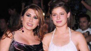 Romina Mircoli denuncia santer&iacute;a frente a su casa
