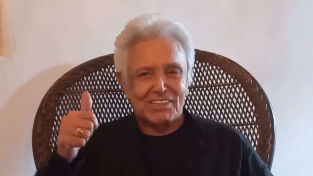 Alberto V&aacute;zquez abre su coraz&oacute;n sobre su enfermedad pulmonar
