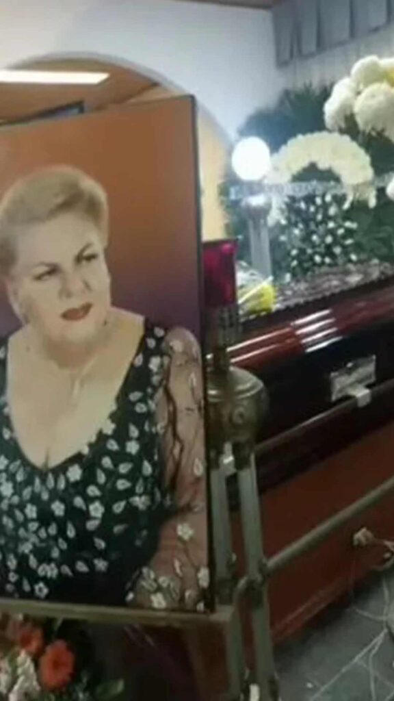 Paquita la del Barrio: Filtran tristes im&aacute;genes de su despedida