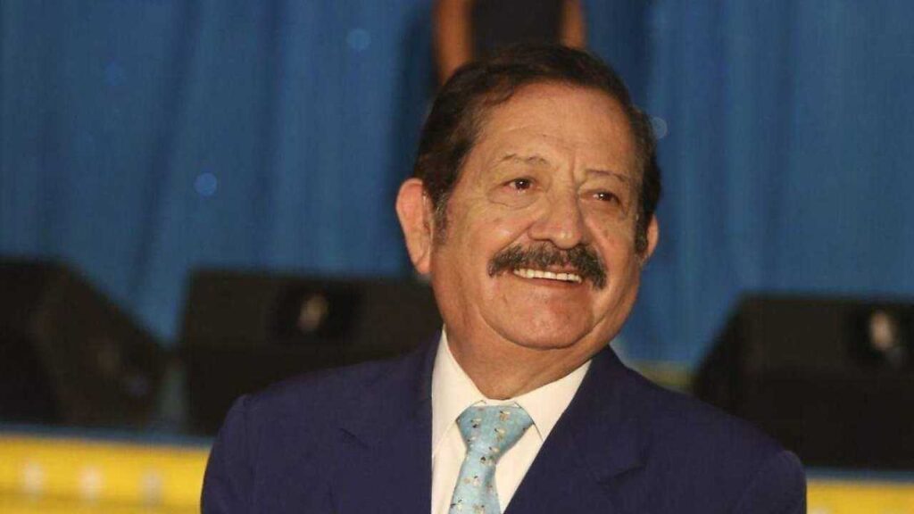 El reconocido m&uacute;sico mexicano Pepe Ar&eacute;valo,  sigue luchando por su recuperaci&oacute;n en el hospital