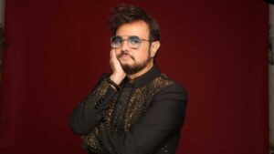 Aleks Syntek explota ante preguntas sobre el reguet&oacute;n: &ldquo;Ya estoy harto&rdquo;