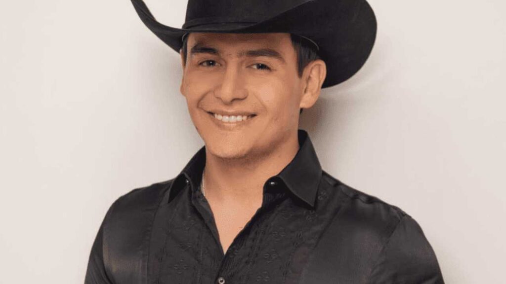 El abogado de Juli&aacute;n Figueroa revela que la viuda eligi&oacute; al esposo de Maribel Guardia como albacea, pero tras la pol&eacute;mica, Chac&oacute;n decide renunciar al cargo.