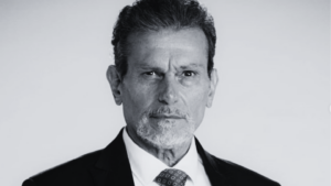Guillermo Garc&iacute;a en medio de pol&eacute;mica tras la muerte de su madre