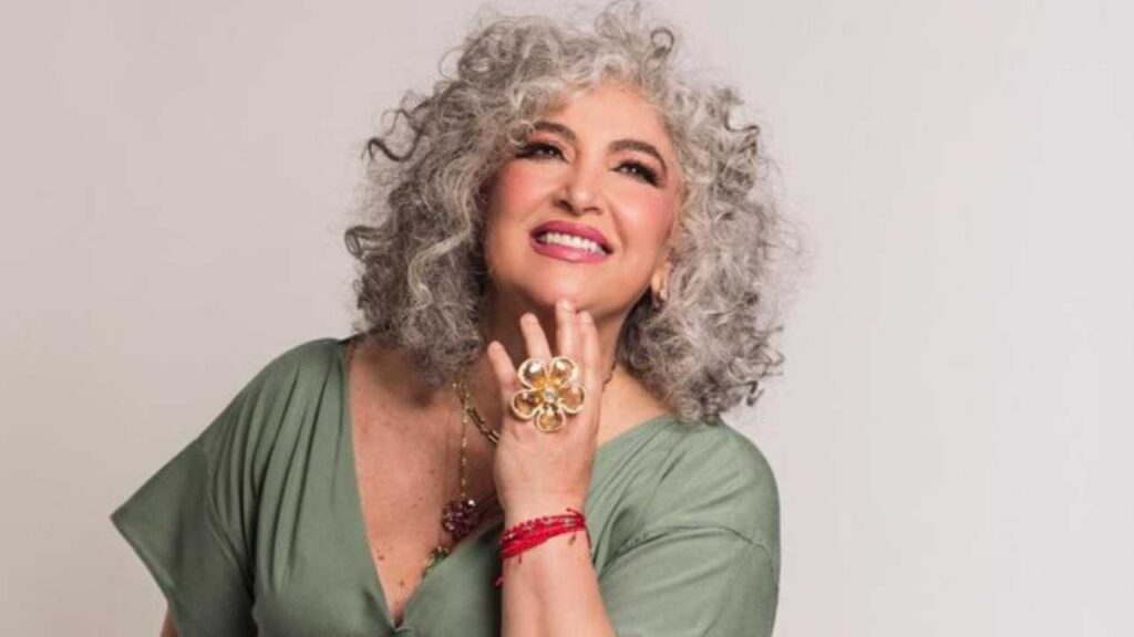 Amanda Miguel conmovi&oacute; al Auditorio Nacional en un concierto aniversario lleno de &eacute;xitos