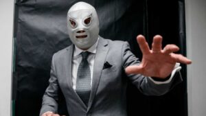 &iexcl;Del ring a la pantalla grande! El Hijo del Santo anuncia su debut como actor