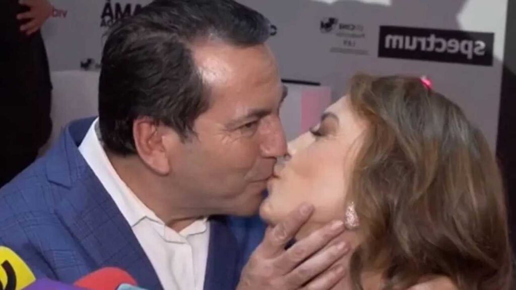 Laura Flores y Lalo Salazar responden a las cr&iacute;ticas con amor