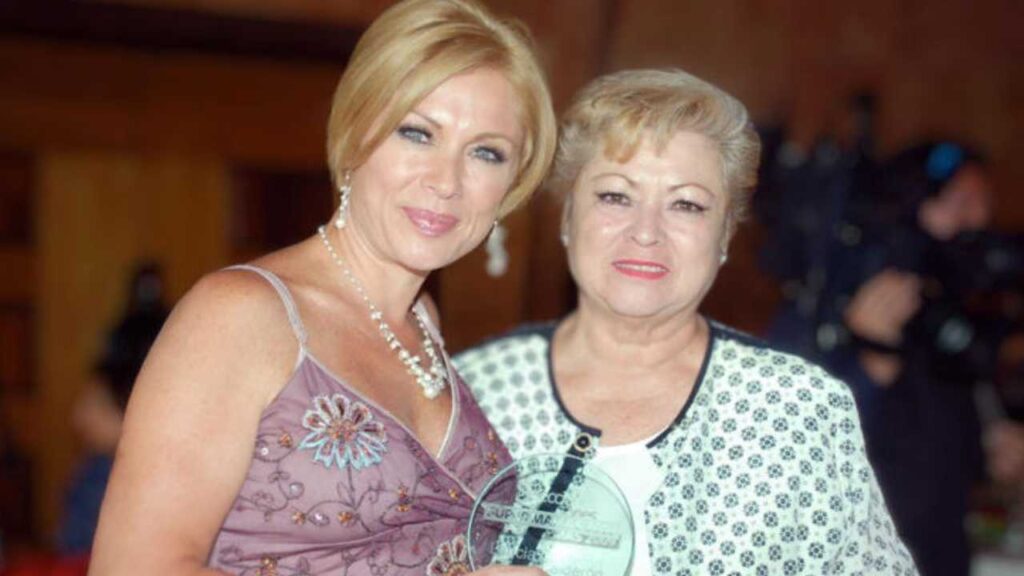 Leticia Calder&oacute;n responde a cr&iacute;ticas por tener a su madre en casa de retiro