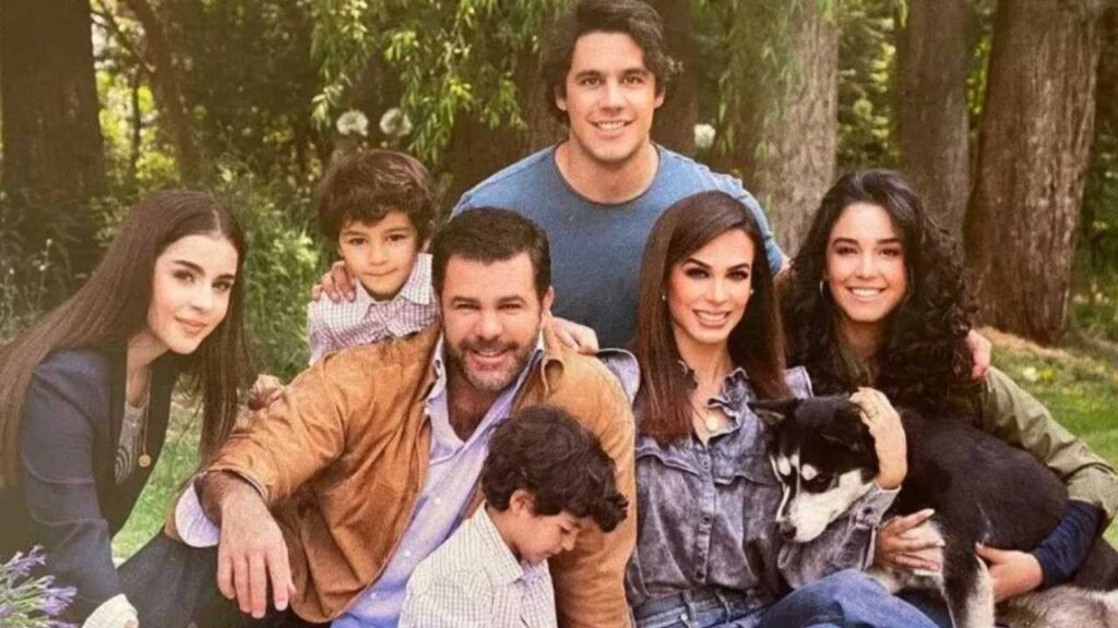 Eduardo Capetillo y Biby Gayt&aacute;n enfrentan rumores con discreci&oacute;n