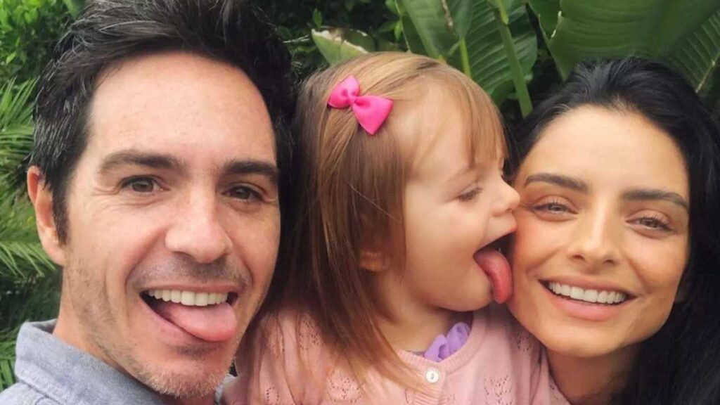 Aislinn Derbez y Mauricio Ochmann mantienen un v&iacute;nculo afectivo por su hija