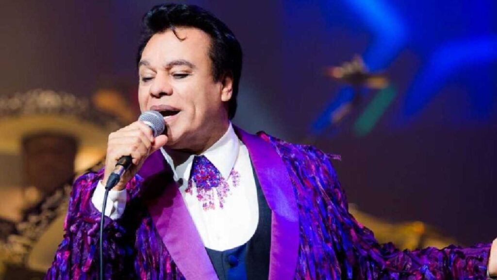 Un vistazo &iacute;ntimo a la vida de Juan Gabriel