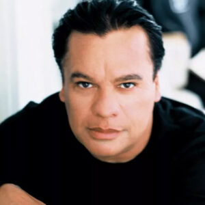En 2016 fallece Juan Gabriel&hellip;