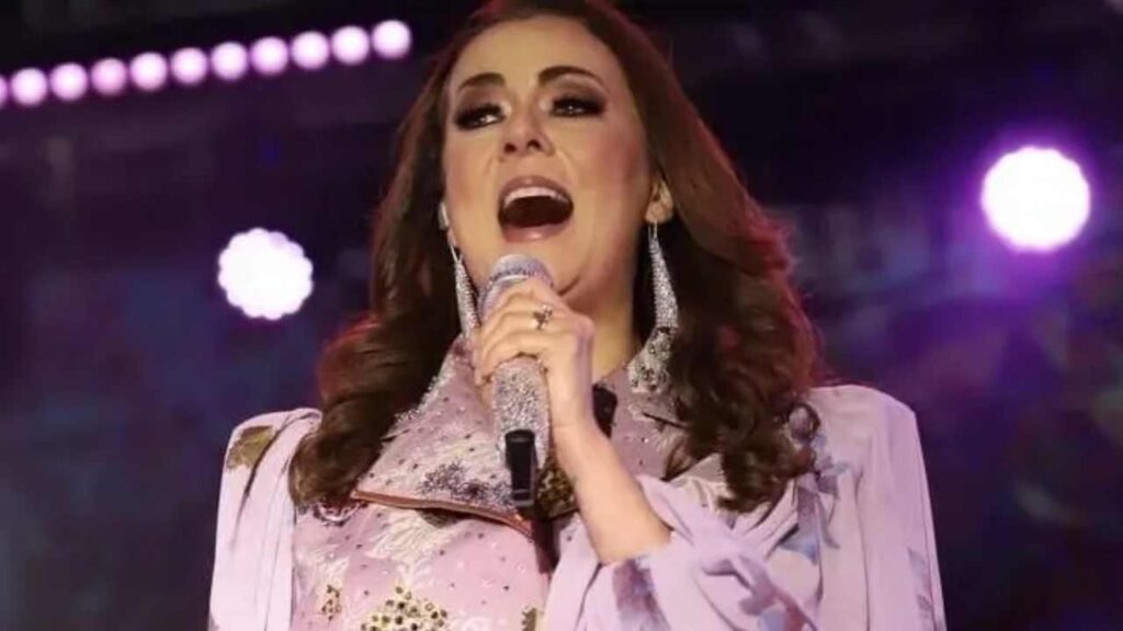 Edith Márquez estrena tributo a Rocío Dúrcal con "Eterna"