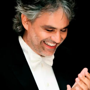 En 1958 nace el cantante italiano Andrea Bocelli&hellip;
