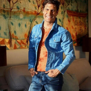 En 1979 nace el actor y cantante Alex Sirvent&hellip;