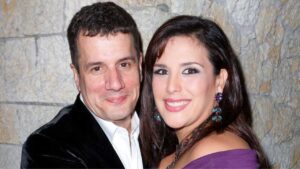 &iexcl;Ang&eacute;lica Vale en el ojo del hurac&aacute;n! La acusan de infidelidad con bailar&iacute;n de Vaselina
