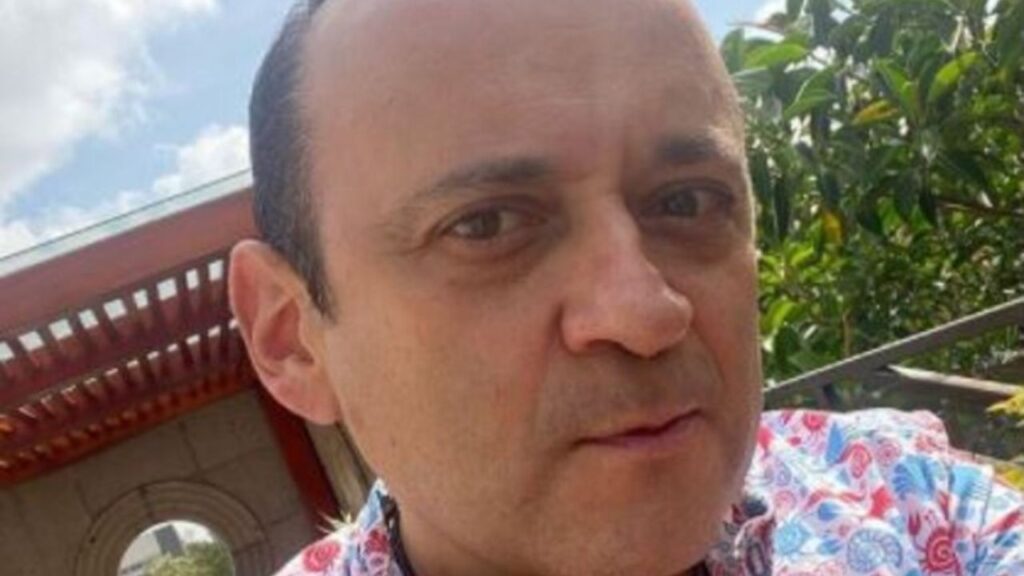Lalo Espa&ntilde;a reflexiona sobre el duelo y la transformaci&oacute;n emocional