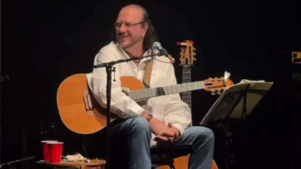 Fernando Delgadillo vuelve a CDMX con un show &iacute;ntimo