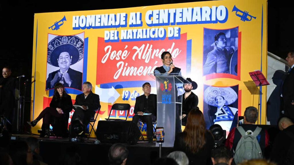 Jos&eacute; Alfredo Jim&eacute;nez cumple 100 a&ntilde;os y su homenaje en Garibaldi dej&oacute; m&aacute;s dudas que aplausos