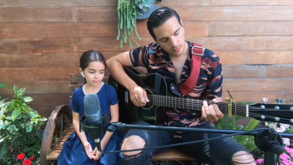 "La gente escupe lo que trae adentro": Alessandra Rosaldo estalla contra quienes critican a su hija Aitana Derbez