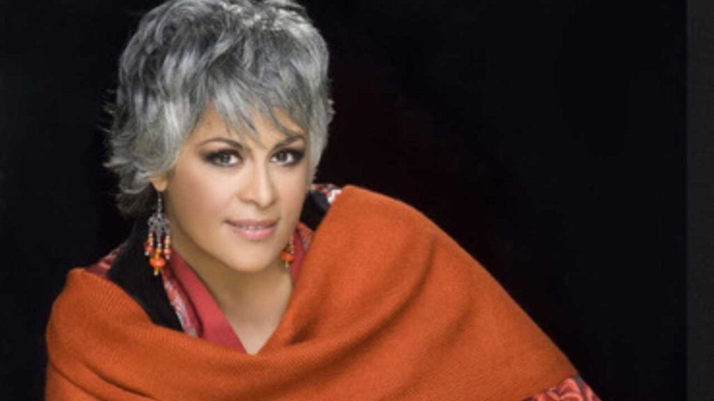 Eugenia Le&oacute;n, mariachi y canciones que no buscan complacer