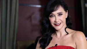 Susana Zabaleta Rinde Tributo a una Leyenda Viva en CDMX