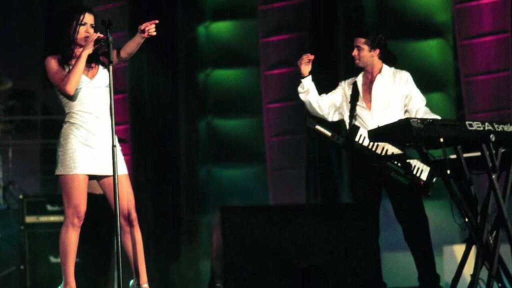 Sentidos Opuestos revive el furor por el pop mexicano
