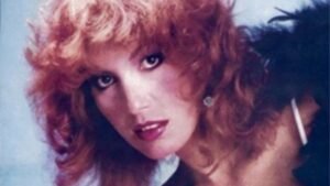 Lila Deneken anuncia su retiro definitivo de la m&uacute;sica