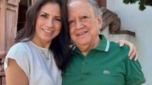 Alessandra Rosaldo enfrenta uno de los momentos más difíciles de su vida tras la muerte de su padre