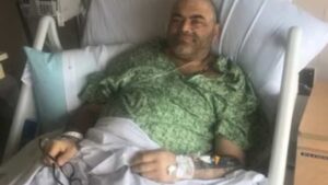 Konnan pierde sus piernas y preocupa a seguidores
