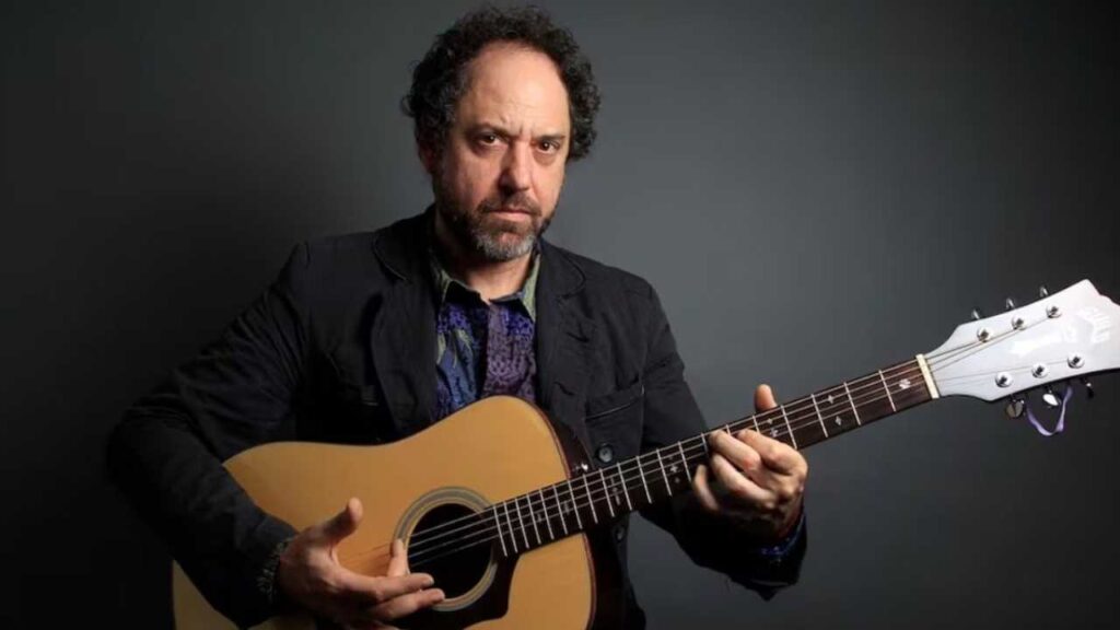 Alejandro Marcovich recibe apoyo del mundo del rock
