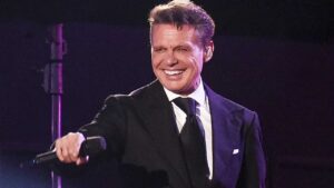 Luis Miguel reaparece en M&eacute;xico y pone fin a rumores sobre su salud