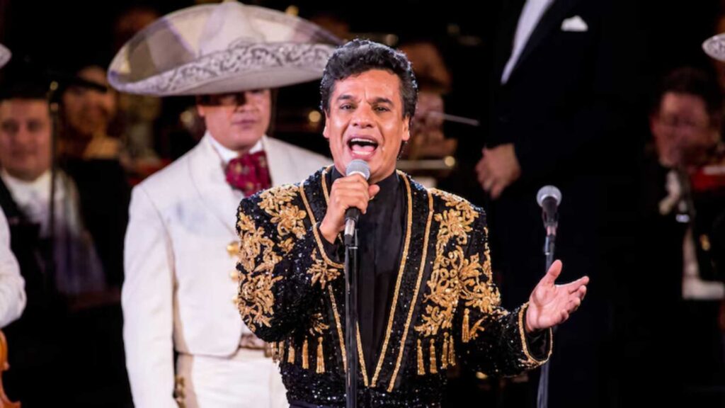 Juan Gabriel conecta con nuevas generaciones