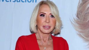 Laura Bozzo es trasladada en ambulancia a la CDMX tras cirugía por una úlcera gástrica
